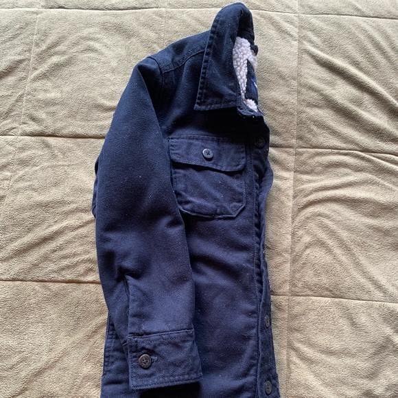 GAP Sherpa Lined ‘Jean Jacket’ - Picture 5 of 6
